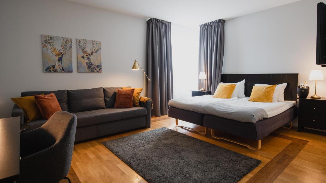 Hotell Erikslund 恩厄尔霍尔姆 外观 照片