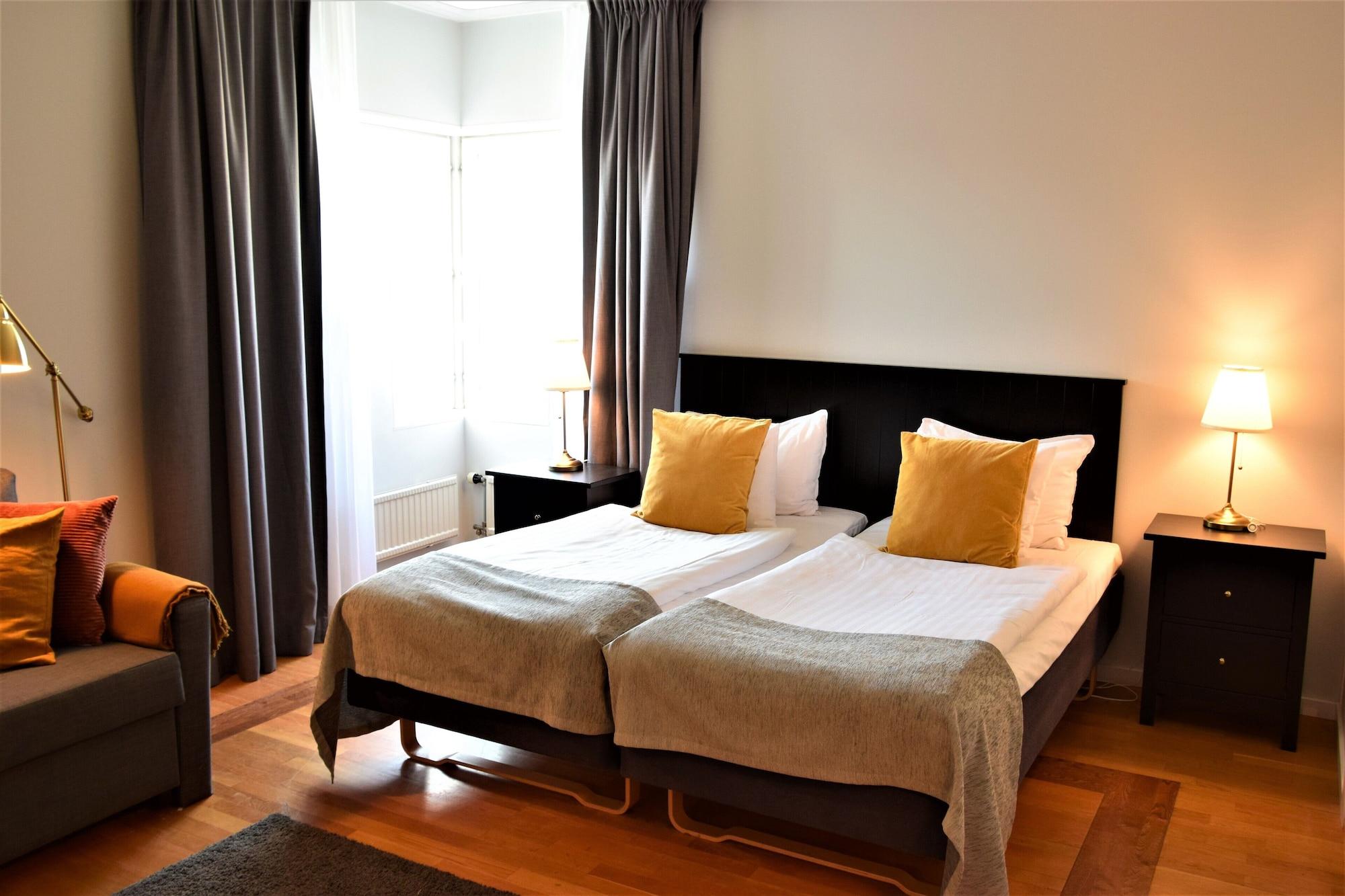 Hotell Erikslund 恩厄尔霍尔姆 外观 照片