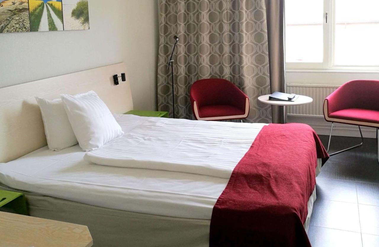 Hotell Erikslund 恩厄尔霍尔姆 外观 照片
